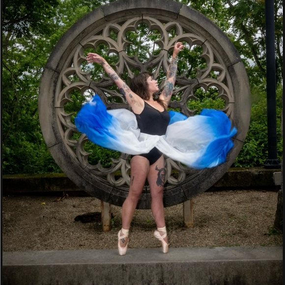 Meet your Posher, Margot - Picture 3 of 6